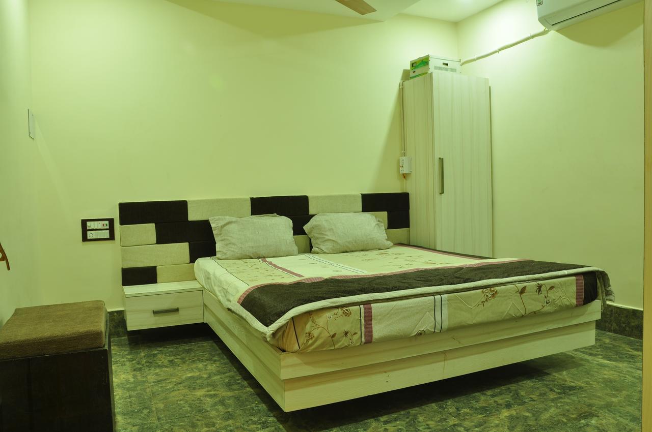 Hotel Golden Inn Balangir Exterior photo