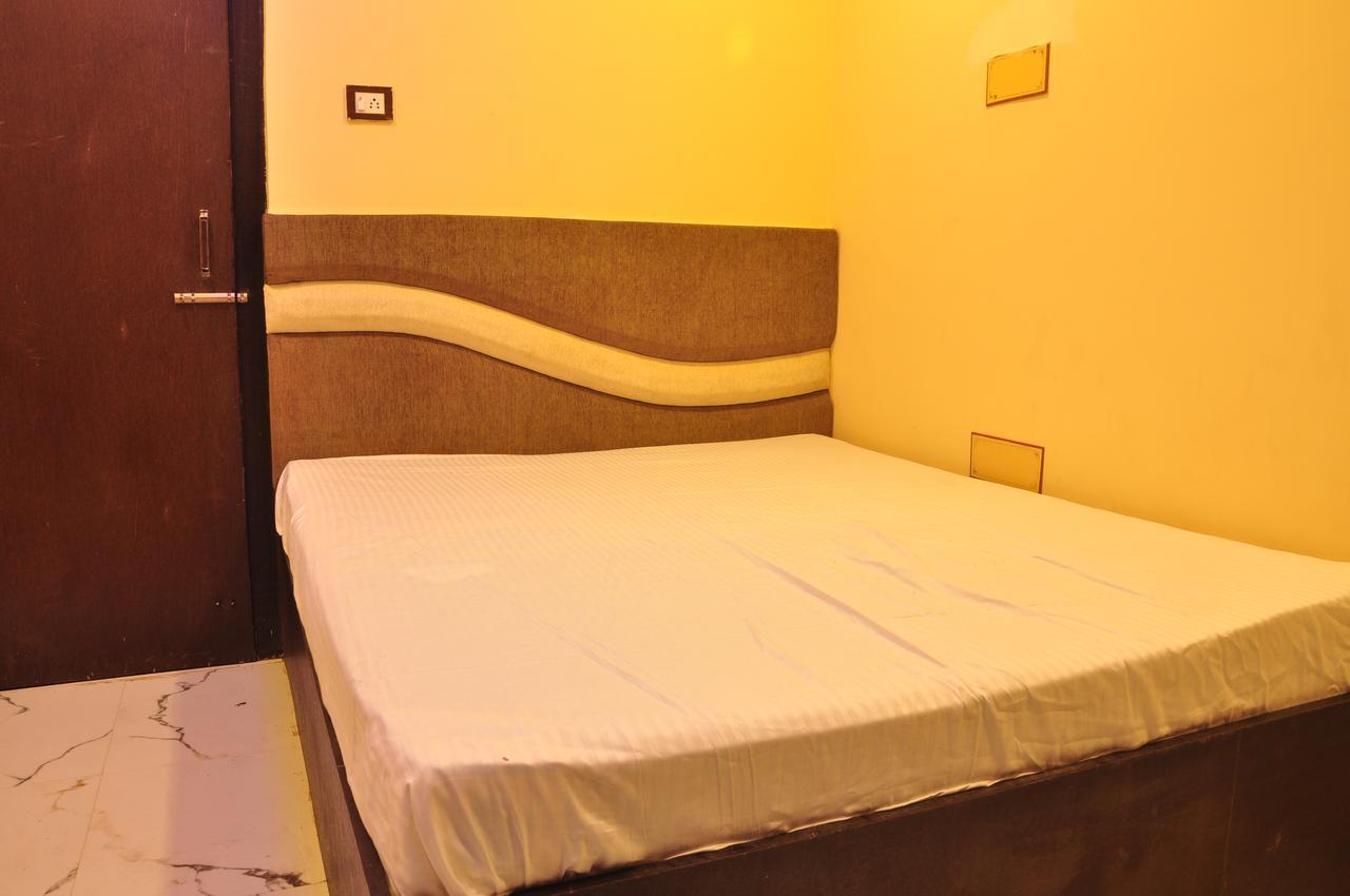 Hotel Golden Inn Balangir Exterior photo
